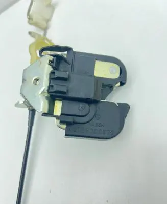 Mercedes-Benz CLK A209 C209 Seat back rest lock catch A2039200372