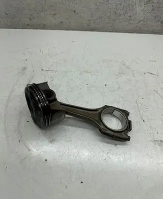 Porsche Macan (95B) Piston with connecting rod
