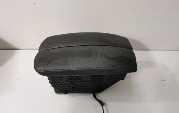 BMW X5 E70 Armrest 9115081
