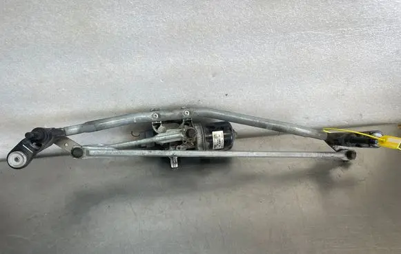 Dacia Sandero II Front wiper linkage and motor 288004410R
