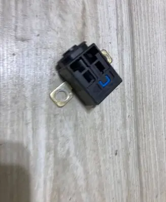 Mercedes-Benz E W212 Battery relay fuse N000000006967