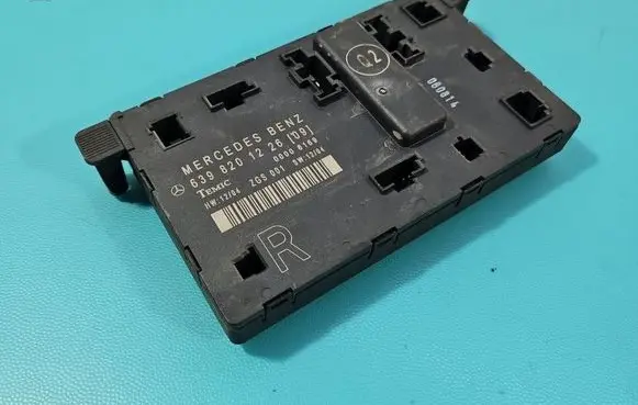 Mercedes-Benz Vito Viano W639 Central body control module 6398201226 IMPRK1519964