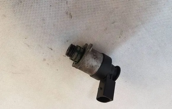 BMW 1 F20 F21 Fuel injection high pressure pump 0928400798 4541020052