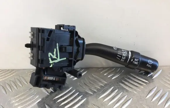 Toyota Camry Wiper control stalk 8465206090 173654 173717