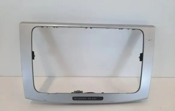 Volkswagen PASSAT B6 Radio/GPS head unit trim 3CO858069AE