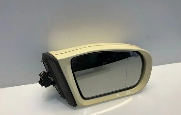 Mercedes-Benz E W210 Front door electric wing mirror