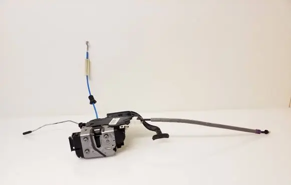 Mercedes-Benz B W246 W242 Front door lock A1667200135 FL12T182