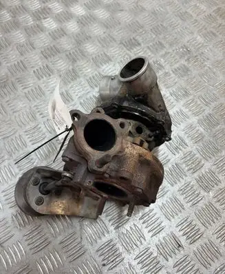 Toyota Avensis T250 Turbo 172010R021 07030901177