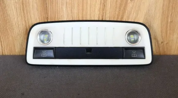 Mercedes-Benz E W212 Rear seat light