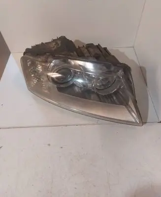 Audi A8 S8 D3 4E Headlight/headlamp