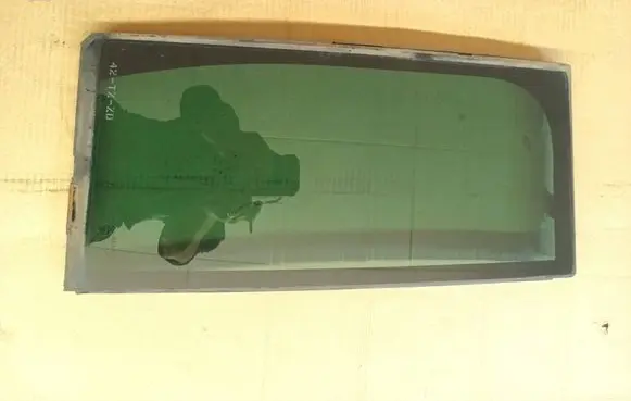 Renault Espace IV Rear vent window glass 