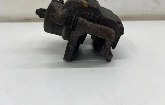 Mercedes-Benz CLA C118 X118 Front brake caliper