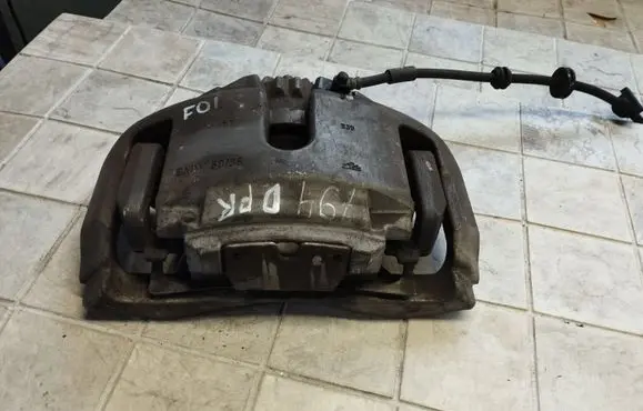 BMW 7 F01 F02 F03 F04 Front brake caliper