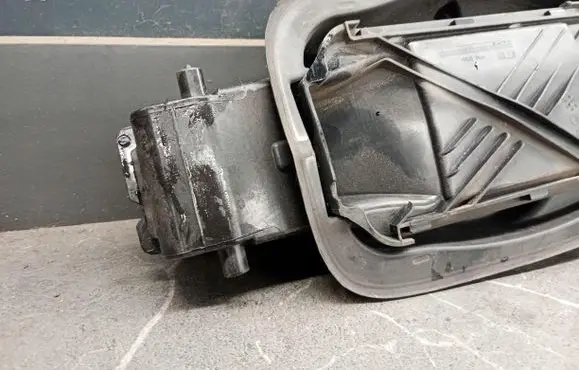 Audi A3 S3 8L Fuel tank cap trim 8v4809906