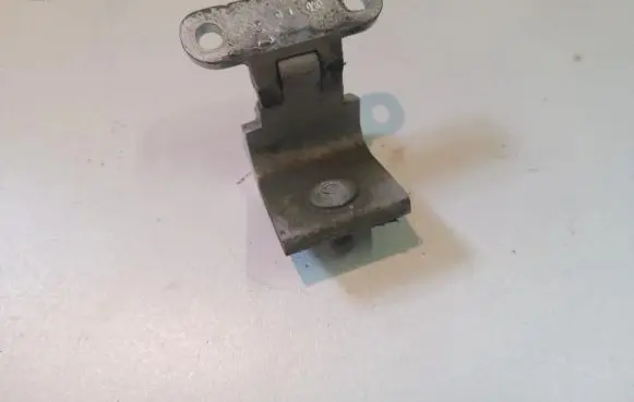 Volkswagen Golf V Tailgate/trunk/boot hinge