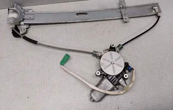 Honda Jazz Front door window regulator with motor 