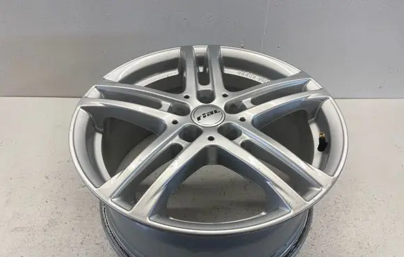 Audi A4 S4 B8 8K R17 alloy rim KBA49270