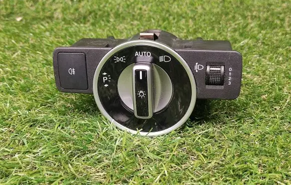 Mercedes-Benz E W212 Light switch