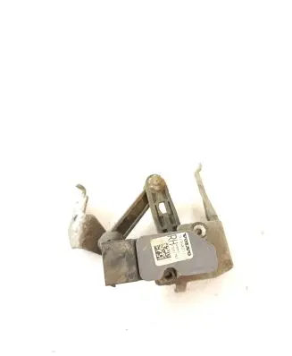 Volvo XC90 Rear air suspension level height sensor 31360331