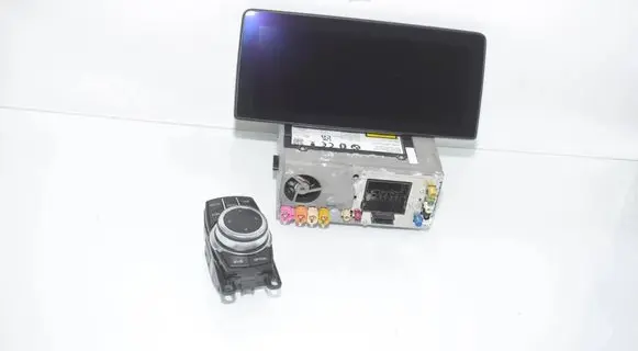 BMW i3 Radio/CD/DVD/GPS head unit 5A3B1E4 6842991 5A5EE57