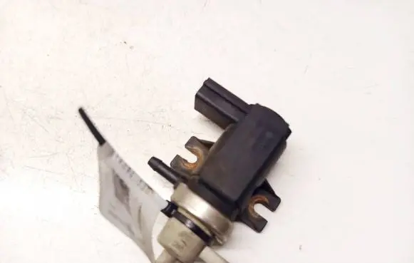 Audi A4 S4 B6 8E 8H Turbo solenoid valve 8E0906627 8E0906627C
