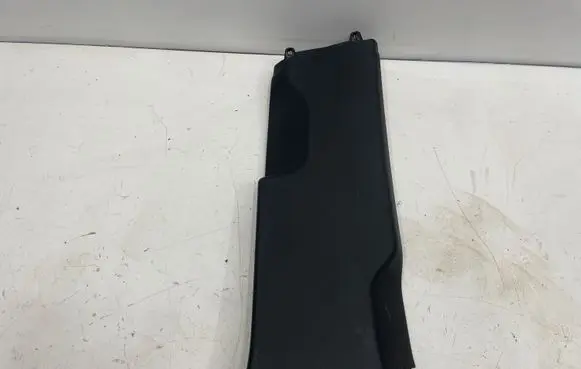 Porsche Cayenne (9Y0 9Y3) (B) pillar trim (bottom) 760867292C