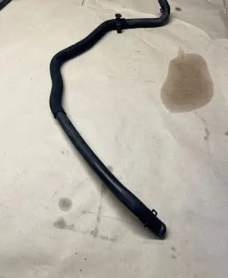 Volkswagen Transporter - Caravelle T5 Engine coolant pipe/hose 7H0422889j