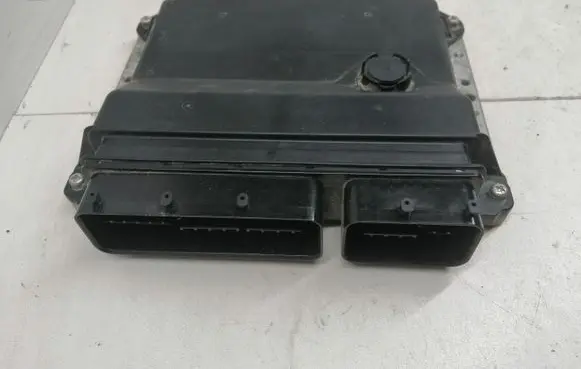 Toyota Auris E180 Engine control unit/module 896610Z250 MB2754001721