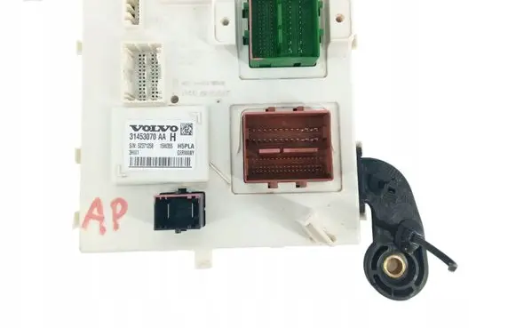 Volvo XC90 Central body control module 31453070
