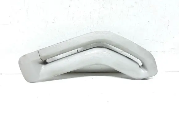 Volvo XC90 Seat belt trim 