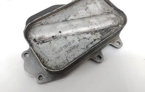 Engine oil radiator