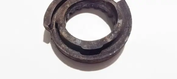 Volkswagen PASSAT B3 Front coil spring rubber mount 357512149a