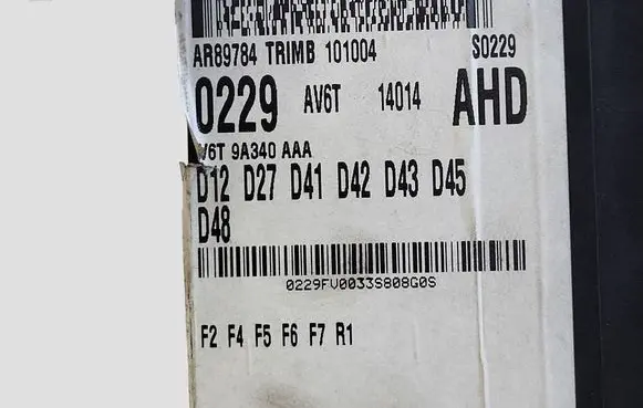 Ford C-MAX II Fuse module AV6T9A340AAA AV6T14014