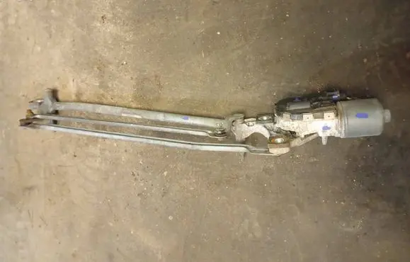 Volvo V50 Front wiper linkage and motor 30699342 3397020756