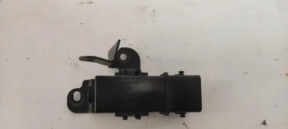 Glow plug pre-heat relay