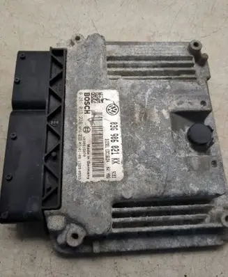 Skoda Octavia Mk2 (1Z) Engine control unit/module 03G906021KK 1039S15970 0281013228