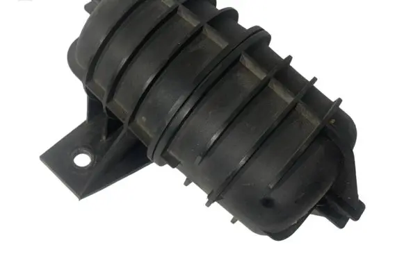 Vacuum air tank