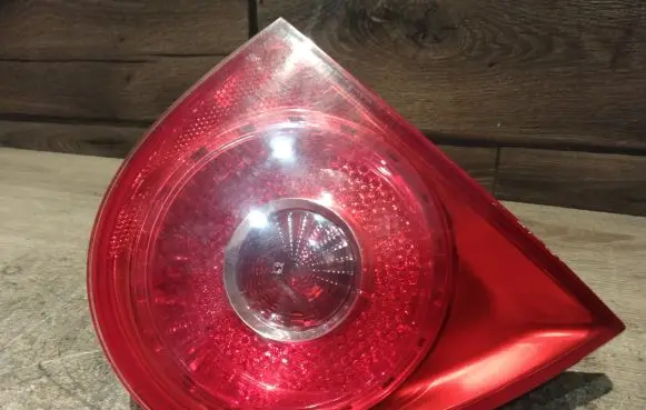 Volkswagen Golf V Tailgate rear/tail lights 285001 28509004 1K6945259