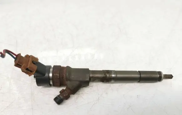 Toyota Auris 150 Fuel injector 0445110221 2367033040 123fc500b0