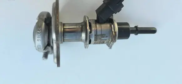 Volkswagen T-Roc AdBlue injector 7LA131113A