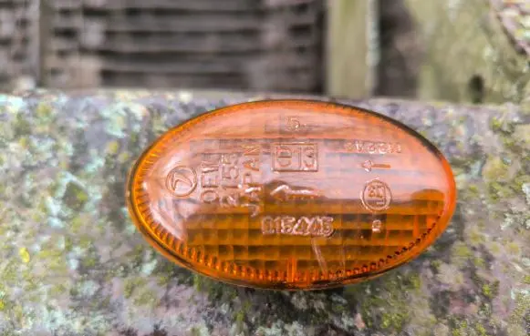 Subaru Legacy Front fender indicator light