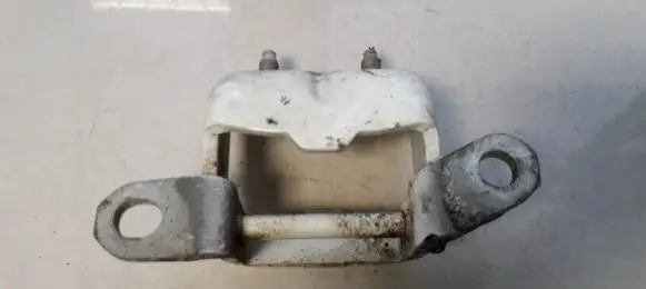 Nissan Note (E12) Rear door lower hinge