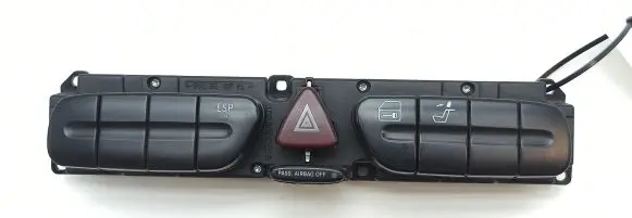 Mercedes-Benz CLK A209 C209 Hazard light switch 2038215679 3306010400 40396102001