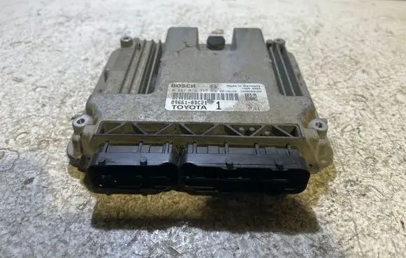Toyota Yaris Other control units/modules 896610DC21 1039S33129 0281015385