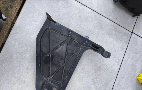Toyota ProAce City Battery bracket 9808674780 9835502780