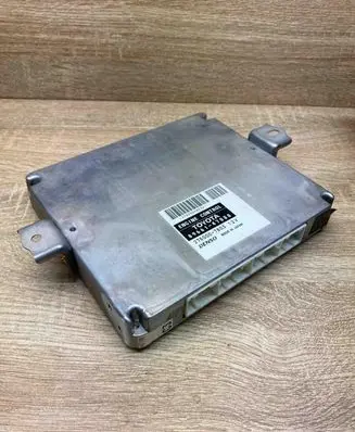 Toyota Prius (XW20) Engine control unit/module ECU 8966147080 2750007803