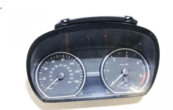 BMW 1 E81 E87 Speedometer (instrument cluster) 911019605 9110196-05