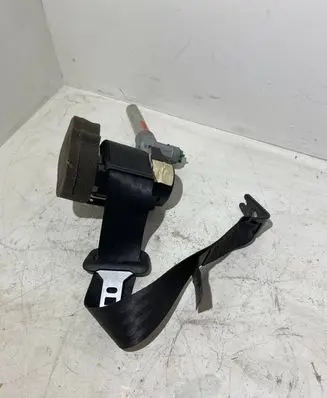 Volvo C30 Rear seatbelt 30642227