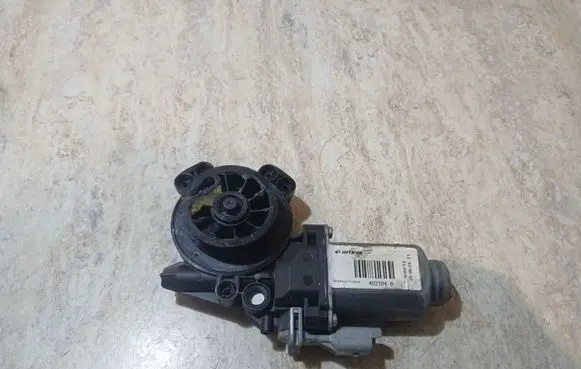 Citroen Berlingo Front door electric window regulator 402104B
