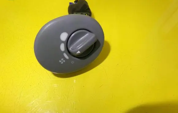 KIA Carnival Interior fan control switch 